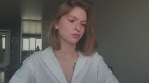 Snapshot of mollydangerous chatting on October 31, 2025, 5:52 am Taisha online show from October 31, 2025, 5:52 am