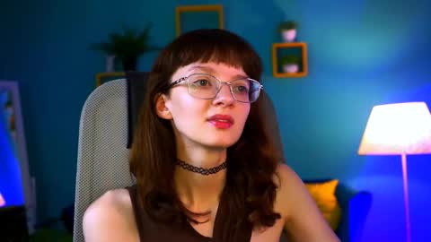 mollyjiggles online show from September 16, 2025, 1:45 pm