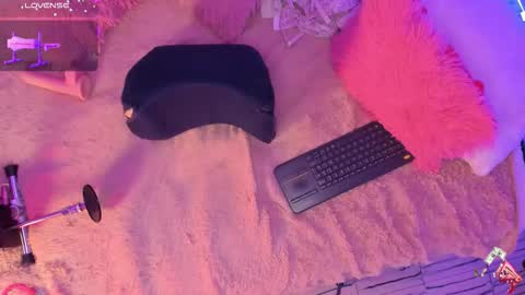 New girl Emily Valentina  Michelle online show from November 16, 2025, 4:23 pm