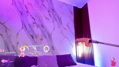 New girl Emily Valentina  Michelle online show from April 21, 2026, 1:42 am