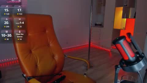 Molly online show from November 21, 2025, 8:07 pm