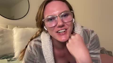 mollyrae8869 online show from October 13, 2025, 2:55 am