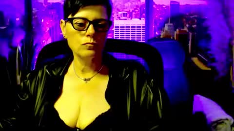 MollySun Nina Randmann online show from June 9, 2026, 4:29 pm