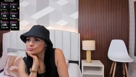 Letty Smith online show from December 5, 2025, 11:19 am