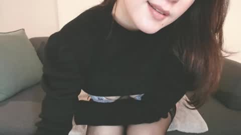 Momo online show from February 3, 2025, 4:25 am