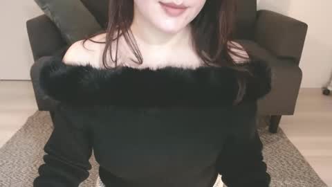 Momo online show from February 9, 2025, 9:28 pm