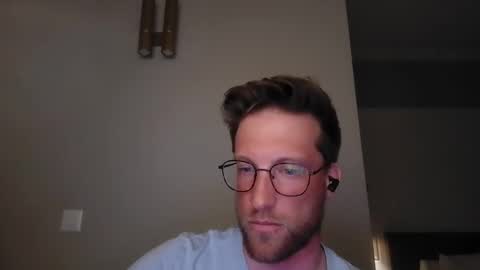 moms_little_monster online show from April 9, 2026, 9:09 pm