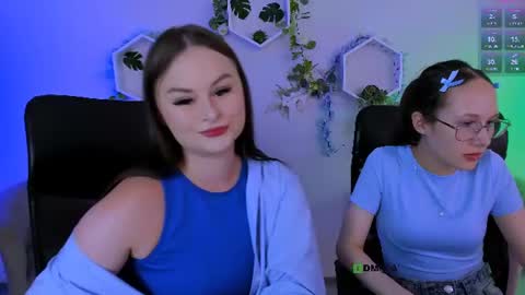 Snapshot of mona_cloud chatting on July 19, 2026, 8:51 am Mona online show from July 19, 2026, 8:51 am