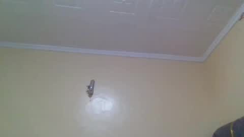 Snapshot of mona_luv1 chatting on October 20, 2025, 12:00 am Mona online show from October 20, 2025, 12:00 am