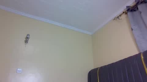 Snapshot of mona_luv1 chatting on October 21, 2025, 2:12 am Mona online show from October 21, 2025, 2:12 am