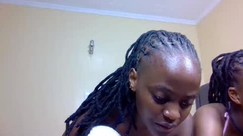 Snapshot of mona_luv1 chatting on November 1, 2025, 12:51 pm Mona online show from November 1, 2025, 12:51 pm