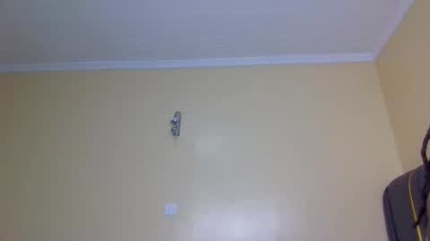 Snapshot of mona_luv1 chatting on November 15, 2025, 7:38 am Mona online show from November 15, 2025, 7:38 am