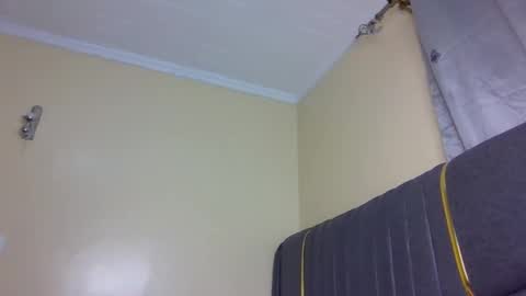 Snapshot of mona_luv1 chatting on November 18, 2025, 12:16 am Mona online show from November 18, 2025, 12:16 am