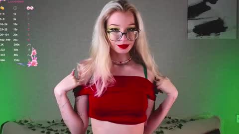 Mona online show from February 15, 2025, 8:11 pm