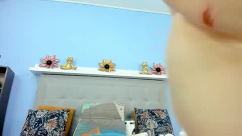 paola online show from December 3, 2025, 2:26 pm