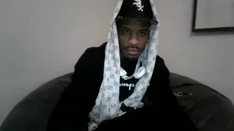 Snapshot of moneymanboy chatting on September 29, 2025, 6:18 am 11nchmonster online show from September 29, 2025, 6:18 am