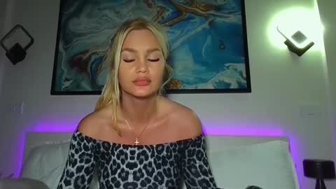 Monica online show from February 5, 2025, 3:45 am