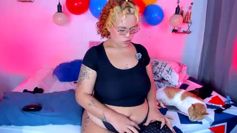 aleja      independent model       online show from July 7, 2026, 12:46 am