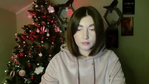 Snapshot of monica_sweets chatting on November 20, 2025, 8:14 am sweet girl and shine body online show from November 20, 2025, 8:14 am