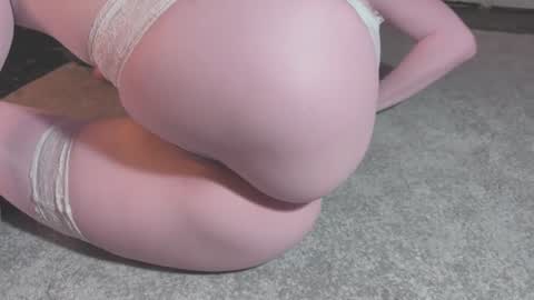 Snapshot of monicami chatting on July 6, 2026, 3:03 pm Monica online show from July 6, 2026, 3:03 pm