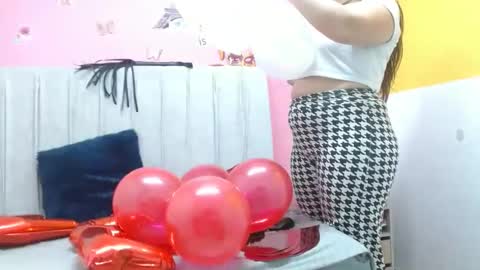 Snapshot of monickhot303av chatting on February 14, 2025, 2:07 am monickhot303av online show from February 14, 2025, 2:07 am