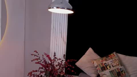 MONIK FOX online show from October 3, 2025, 8:17 pm