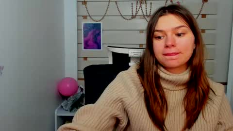 Monika online show from February 12, 2025, 7:35 pm