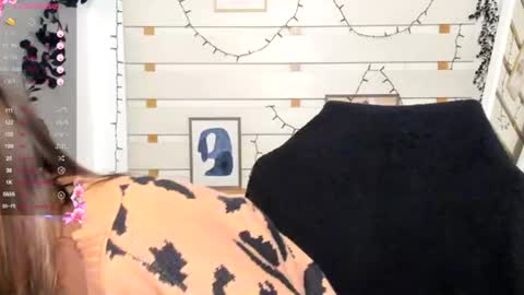 Monika online show from December 1, 2025, 1:05 pm