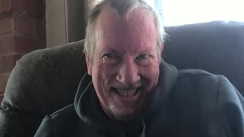 Monkee Dance online show from November 30, 2025, 7:29 pm