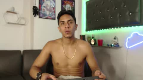 simon dice online show from March 12, 2025, 12:47 pm