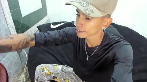 Snapshot of monkeyd_66 chatting on February 2, 2025, 9:30 am monkeyd_66 online show from February 2, 2025, 9:30 am