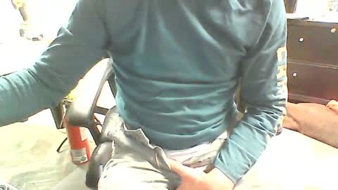 monkeypants04 online show from July 6, 2026, 3:25 pm