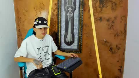 monky_0002 online show from June 7, 2026, 7:28 pm