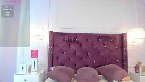   online show from November 27, 2025, 11:12 am