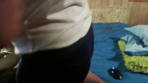 Snapshot of montana6897 chatting on December 18, 2024, 10:46 pm Kingalby817 online show from December 18, 2024, 10:46 pm