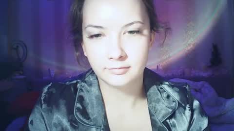 moodiemira online show from February 4, 2026, 4:57 pm