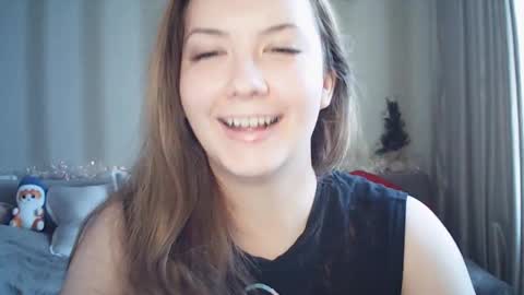 moodiemira online show from February 5, 2026, 1:16 pm