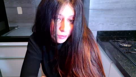 Snapshot of moon_blue222 chatting on December 24, 2024, 3:38 am Tamara Bela your favorite lover from Colombia online show from December 24, 2024, 3:38 am