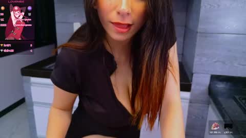 Snapshot of moon_blue222 chatting on February 6, 2025, 10:43 pm Tamara Bela your favorite lover from Colombia online show from February 6, 2025, 10:43 pm