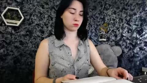 Diana online show from May 24, 2026, 7:24 am