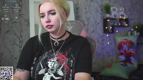 Emilia online show from December 23, 2025, 10:46 am