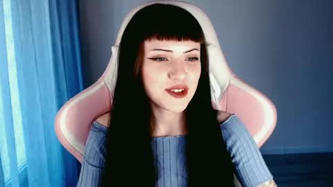  sophie  online show from May 17, 2026, 5:20 pm