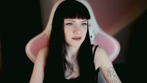 Snapshot of moon_velvet chatting on June 10, 2026, 8:30 pm sophie online show from June 10, 2026, 8:30 pm