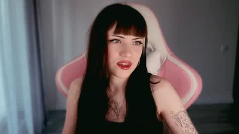 Snapshot of moon_velvet chatting on June 30, 2026, 4:52 pm sophie online show from June 30, 2026, 4:52 pm