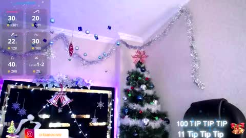 Snapshot of moon_water__ chatting on November 26, 2025, 10:27 am Moon Water online show from November 26, 2025, 10:27 am