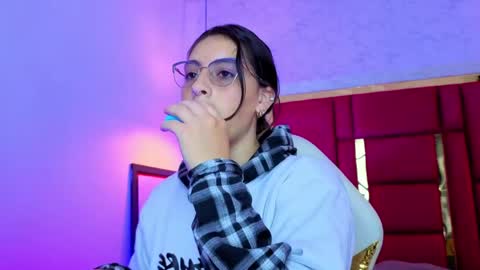 Snapshot of moon_winy chatting on April 30, 2026, 12:00 pm Winy online show from April 30, 2026, 12:00 pm