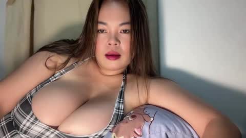 moona_luna21 online show from November 3, 2025, 5:25 pm