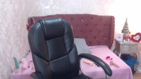 Charlotte online show from December 16, 2024, 4:16 pm