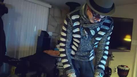 Snapshot of moondanceraa chatting on December 2, 2025, 1:00 am moondanceraa online show from December 2, 2025, 1:00 am