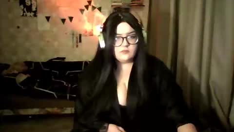 moonfairy2 online show from April 28, 2026, 6:13 pm